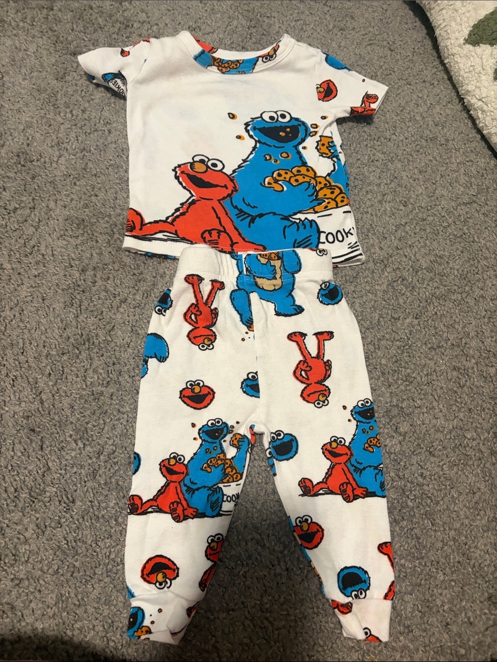 Sesame Street Elmo & Cookie Monster Pajama Set - White, Blue, Red